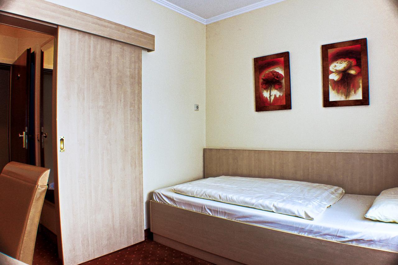 M&M Hotel - Seevetal Esterno foto